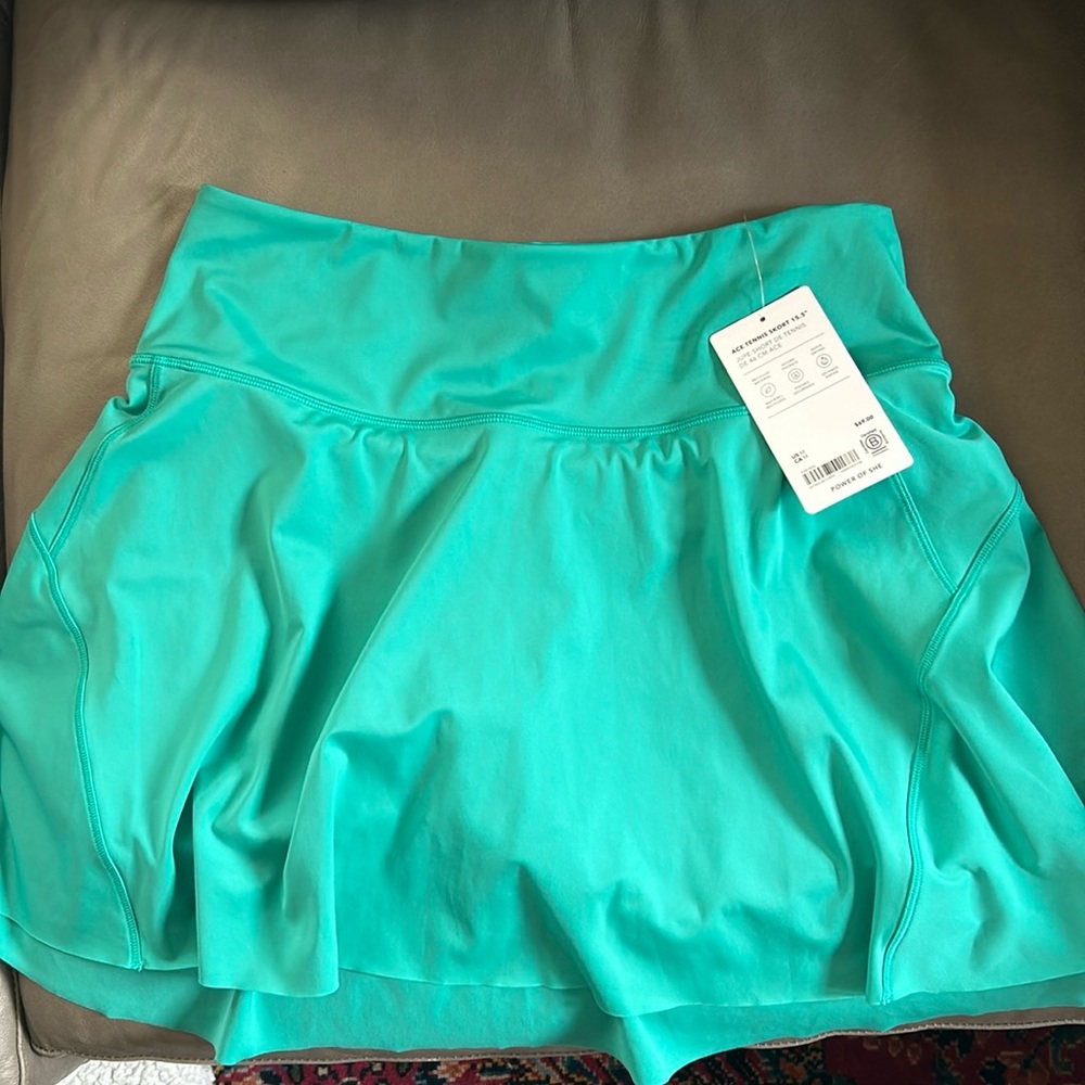 Athleta Ace Tennis Skort 15.5” NWT, teal, size medium